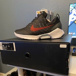 Nike Hyper Adapt 1.0 Bred